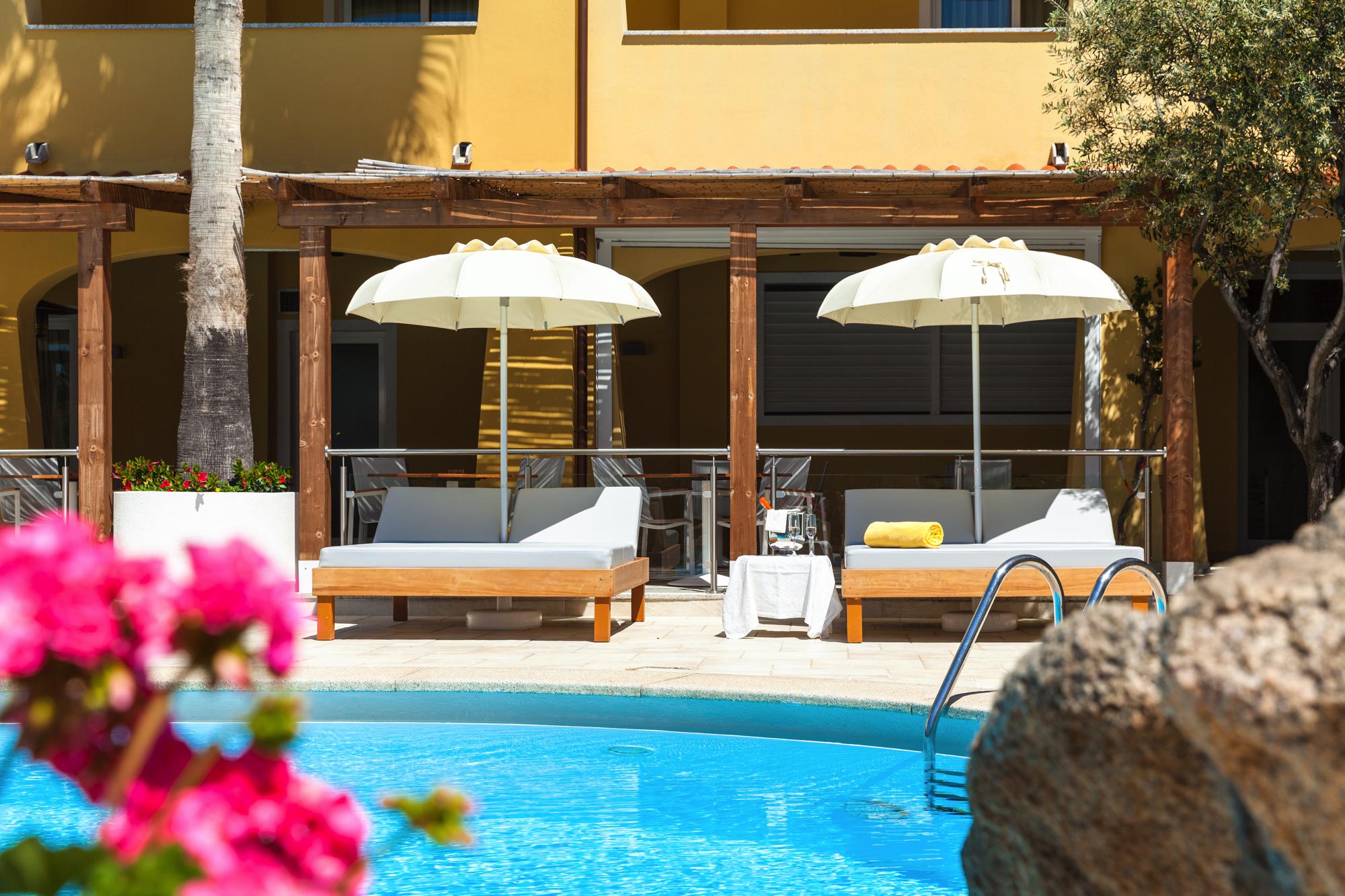Hotel Villa Margherita Golfo Aranci Exterior foto